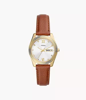 Reloj Scarlette de piel ecológica en tono marrón tostado con tres agujas y fecha