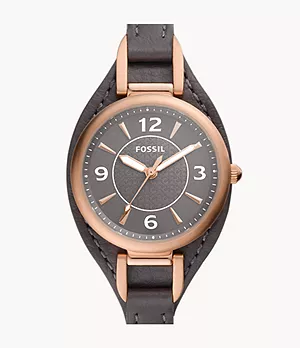 Reloj Carlie de piel ecológica en color negro con tres agujas