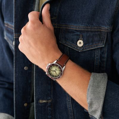 Reloj Fossil Blue Dive de acero inoxidable con tres agujas y fecha