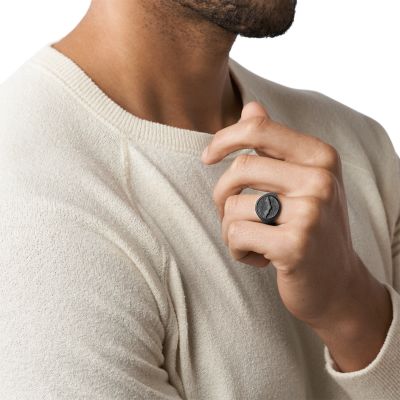 Anillo con sello de lacre THE BATMAN™ X FOSSIL de edición limitada