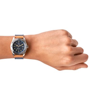 Fossil 2025 me 1135