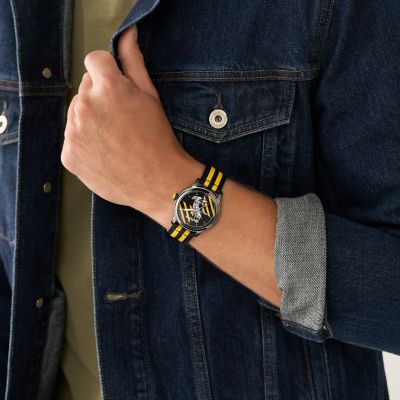 Black best sale yellow watch