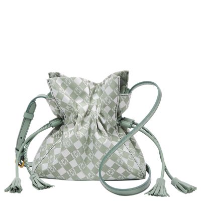 Neutral gray handbag from Louis Vuitton. Awesome handbag inspiration, pin  now!