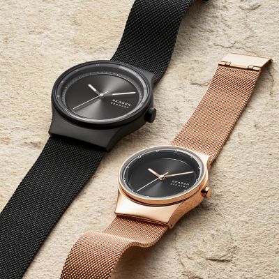 Skagen rose shop gold mesh watch