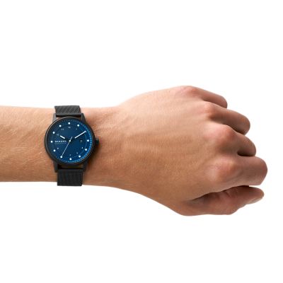 Henriksen Solar-Powered Midnight Steel Mesh Watch